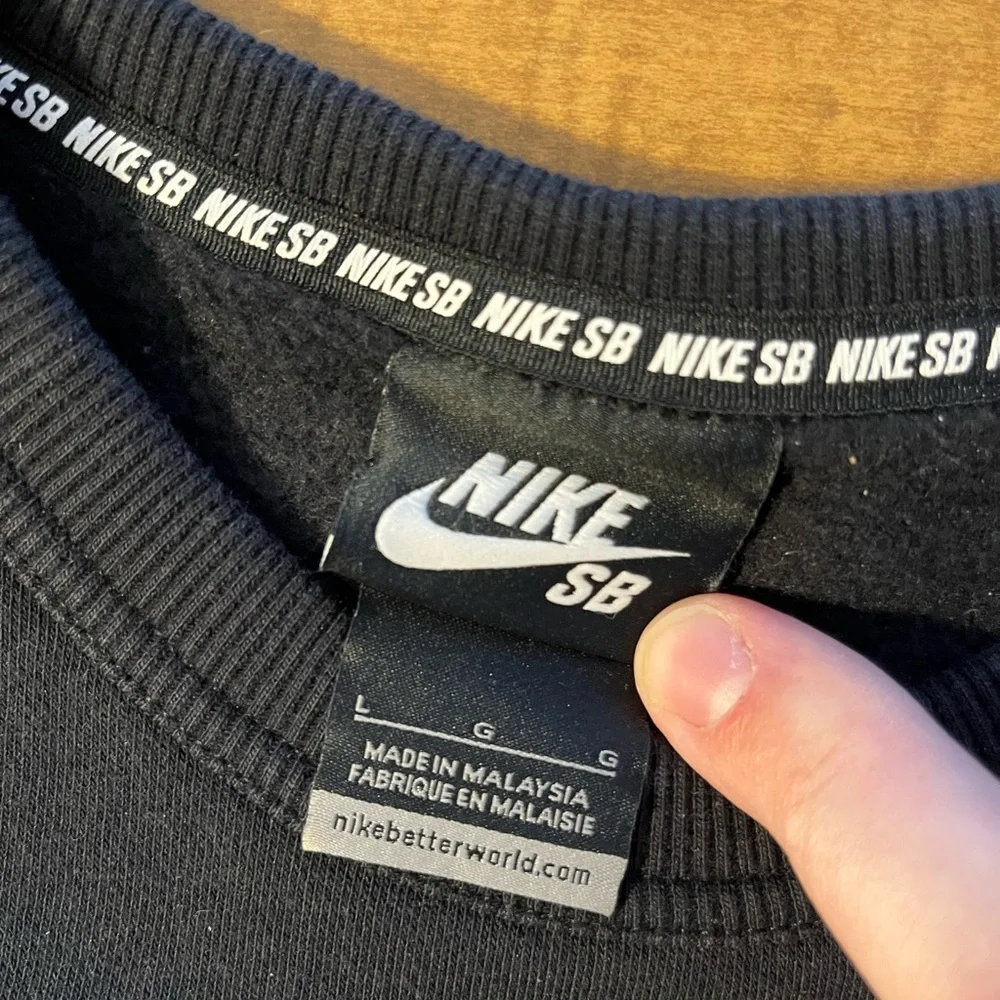Nike SB Black Crewneck - Picture 2 of 3